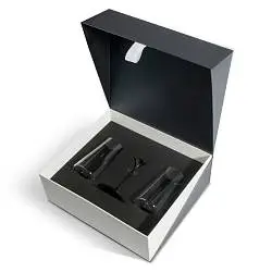 Набор из двух бокалов для игристого вина и одной ножки