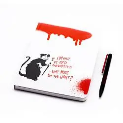 Набор Pininfarina Banksy Крыса: шариковая ручка GrafeeX и блокнот линованный из каменной бумаги