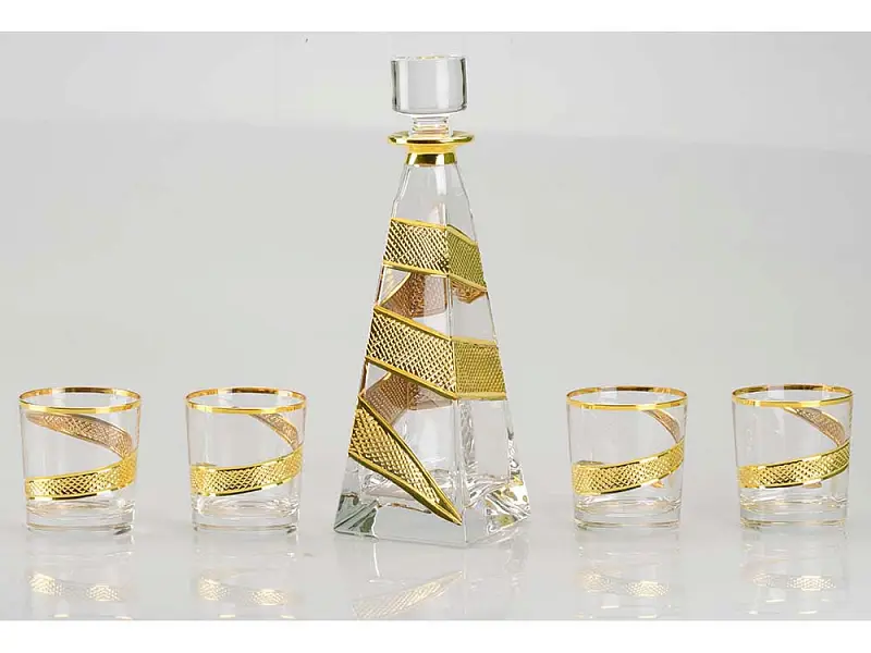 Показать основное фото