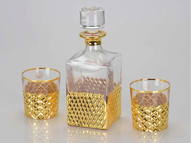 Показать основное фото