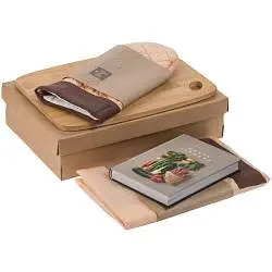 Кулинарный набор «Гурманоид», книга: 18х13,5х2,5 см; фартук: 70х90 см; прихватка: 30х19 см; доска: 32х22х1 см; коробка: 34,5х23х9 см