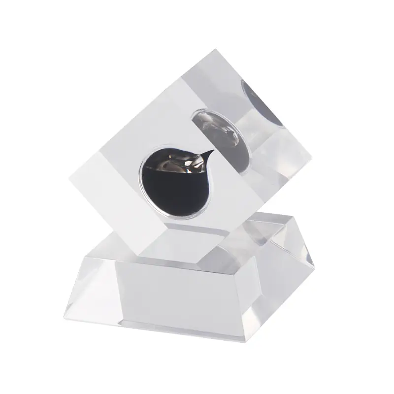 Показать основное фото