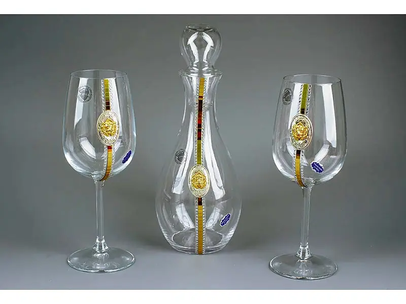 Показать основное фото