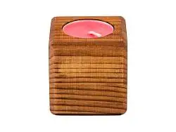 Свеча в декоративном подсвечнике Клубника