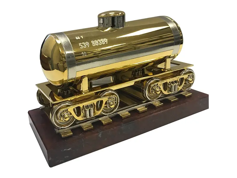 Показать основное фото