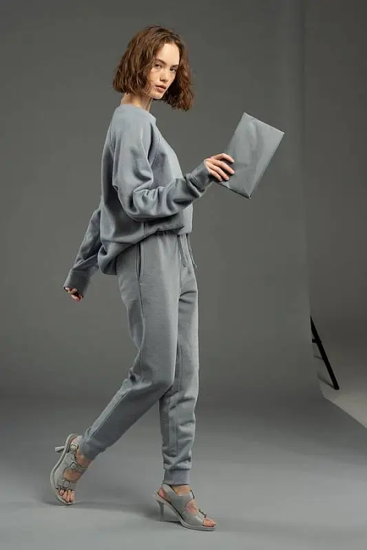 Показать основное фото