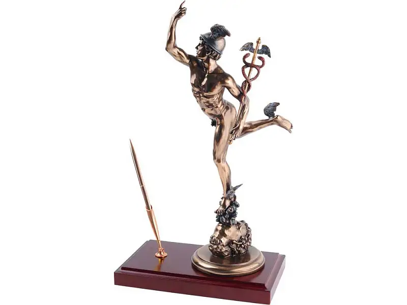 Показать основное фото