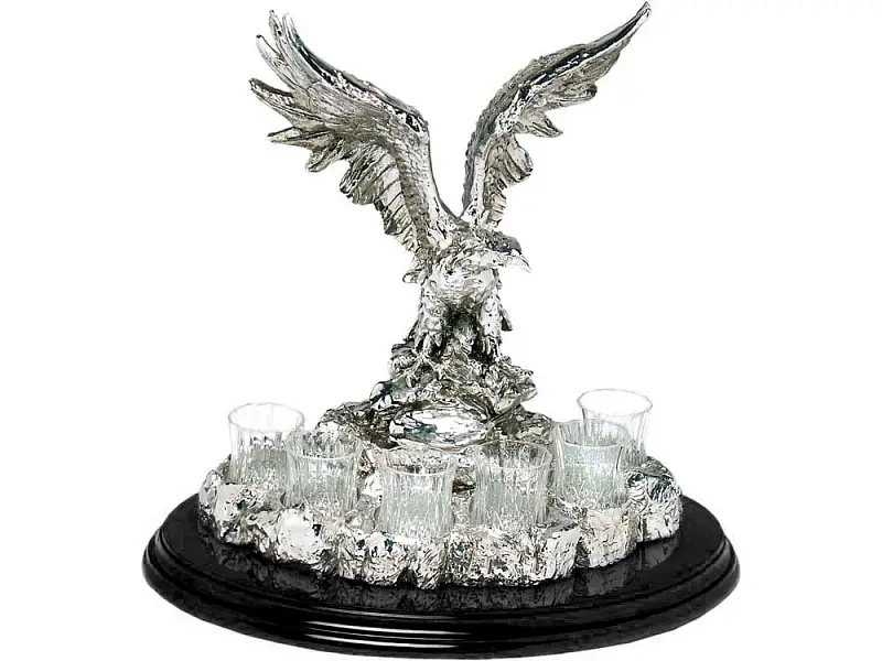 Показать основное фото