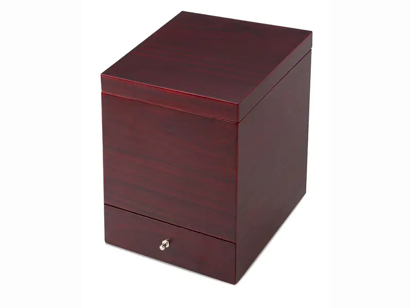 Показать основное фото