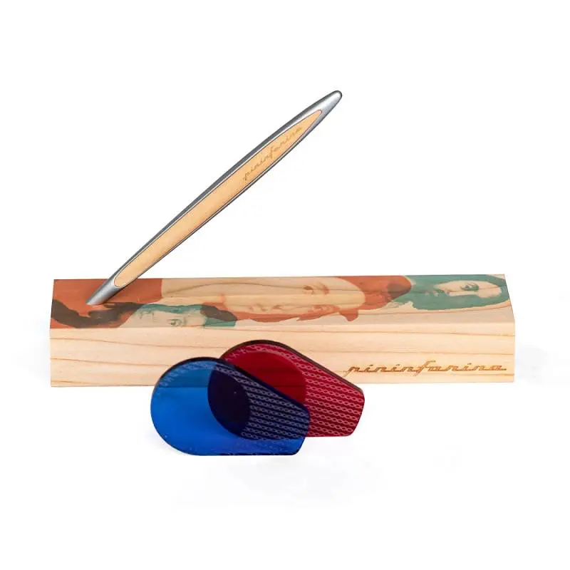 Показать основное фото