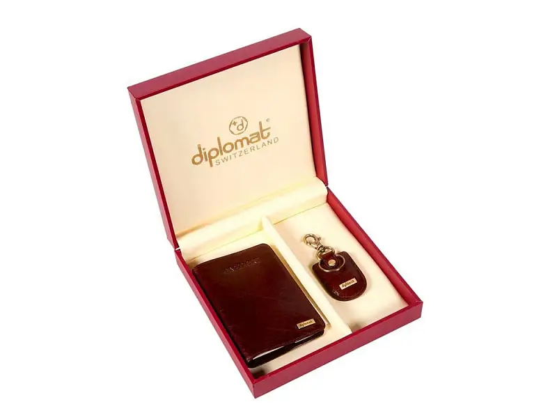 Показать основное фото